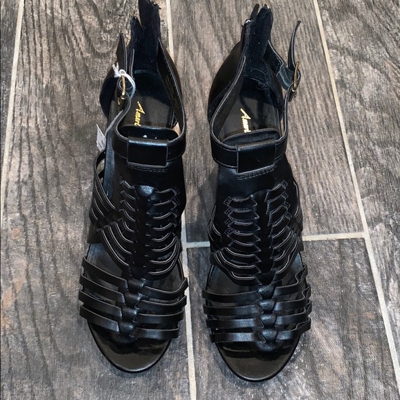 American Eagle Heels - Picture 6 of 8